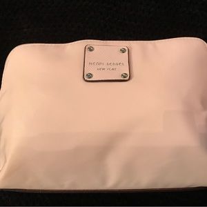 🎄SALE🎄 - Henri Bendel Cosmetic Bag